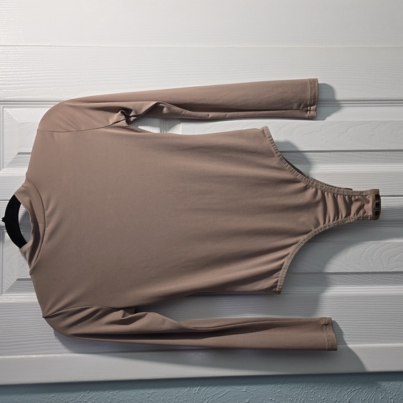 Small Tan Dance & Marvel Bodysuit - Picture 7 of 10